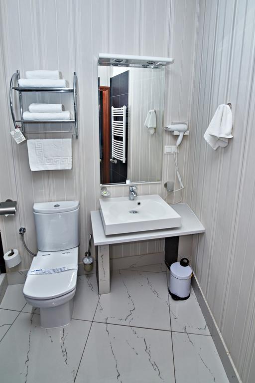 Hotel Ted Radomsko Pokoj fotografie